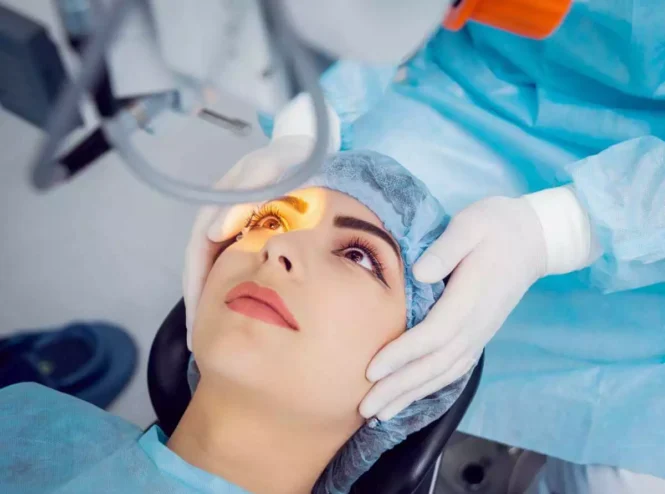 جراحی لازک یا لیزیک چشم